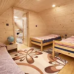 Pri Kastieli Private Mountain Nature Retreat * Necpaly