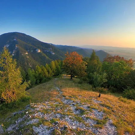 Dom wakacyjny Chata pri Kaštieli Longevity Nature Retreat *