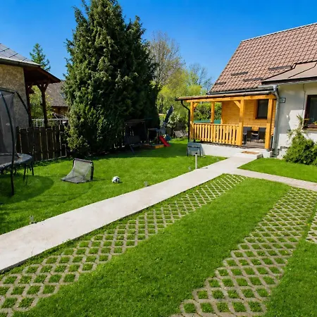 Ferienhaus Pri Kastieli - 2 E-bikes Necpaly