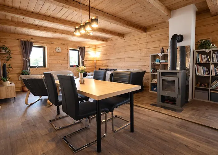 Nyaraló Chata pri Kaštieli Longevity Nature Retreat *