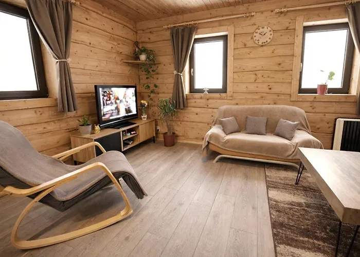 Chata pri Kaštieli Longevity Nature Retreat * Necpaly