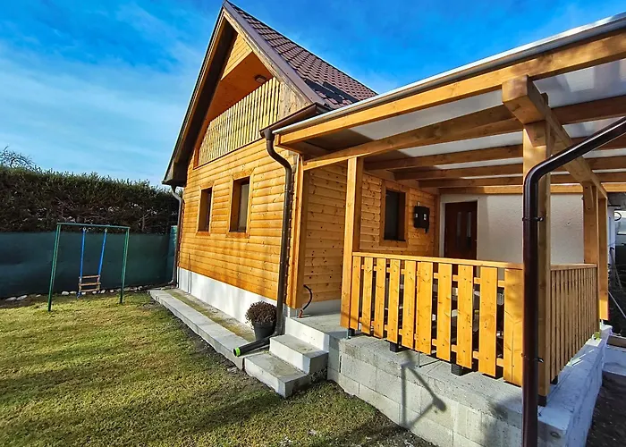 Chata pri Kaštieli Longevity Nature Retreat Necpaly